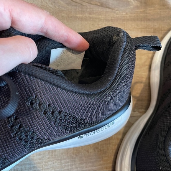 APL TechLoom Pro Black White Workout Running Travel Sneakers Shoes 8.5 - Picture 4 of 7